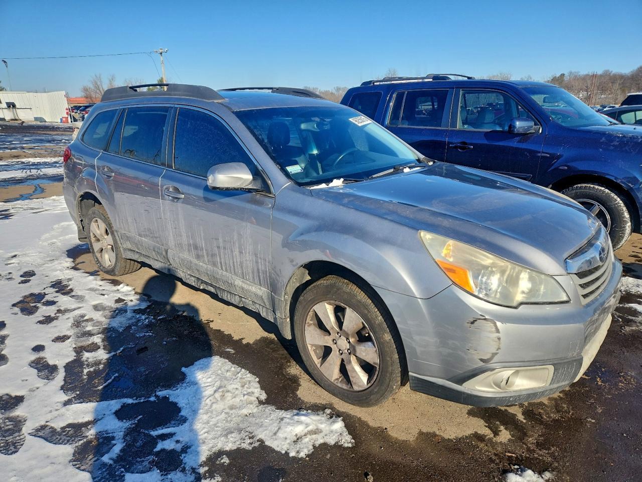 2010 SUBARU Outback