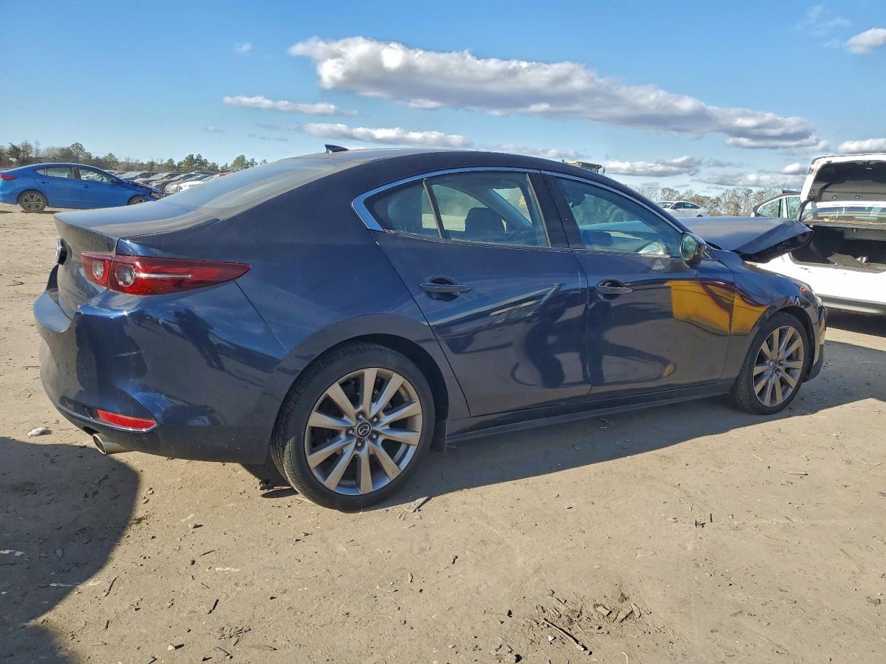 2019 MAZDA 3