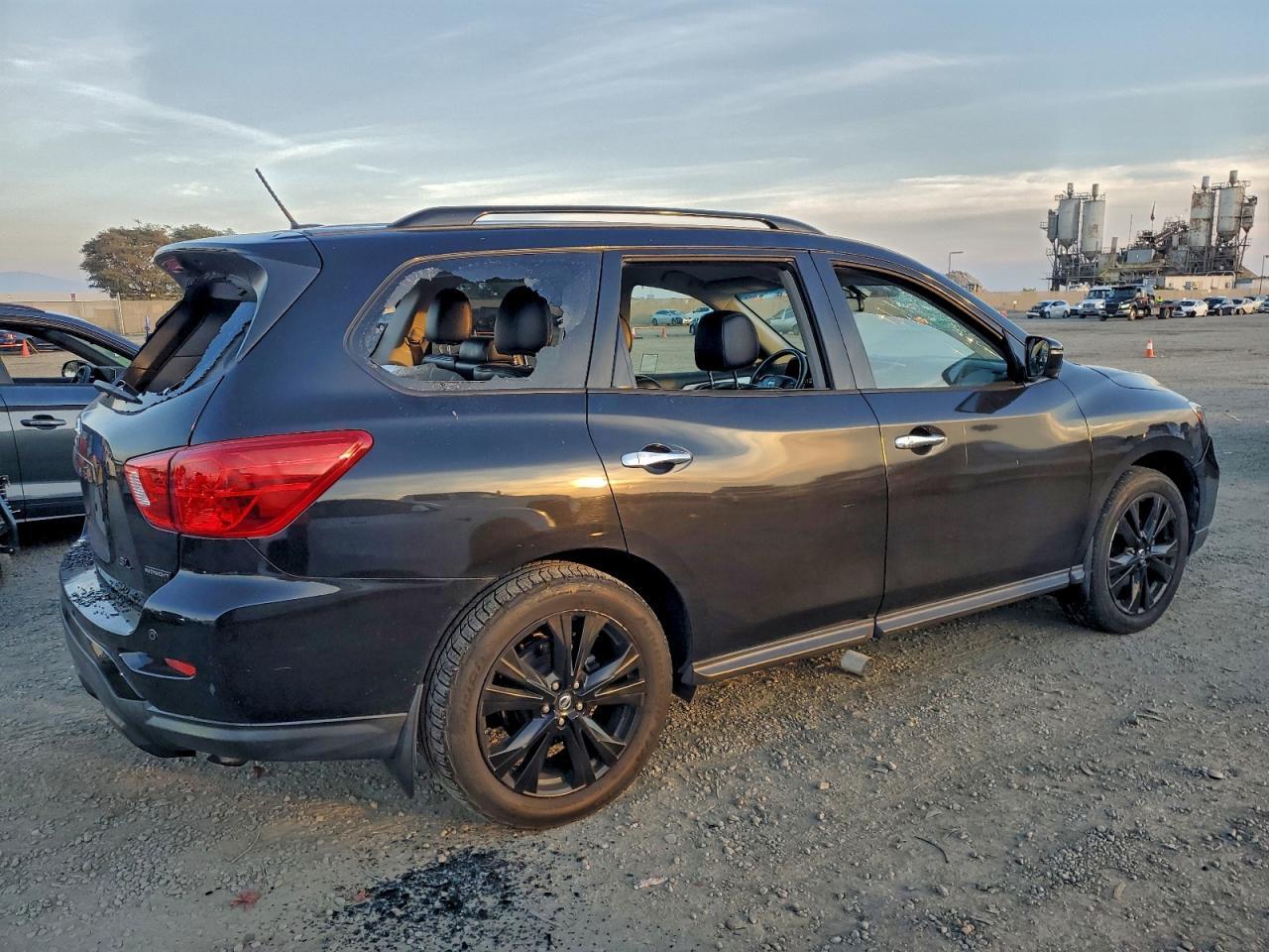 2018 NISSAN PATHFINDER