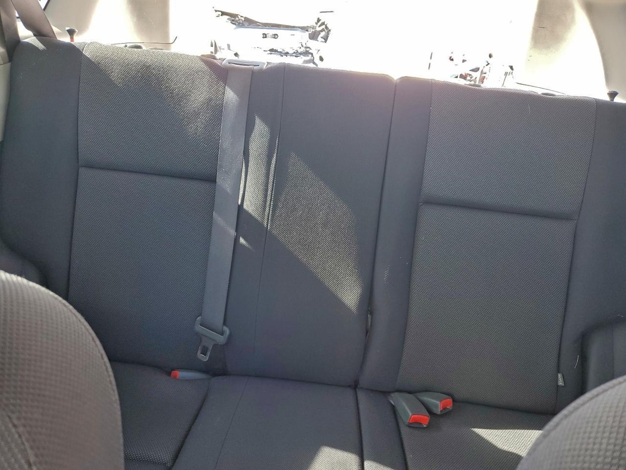 2004 PONTIAC VIBE