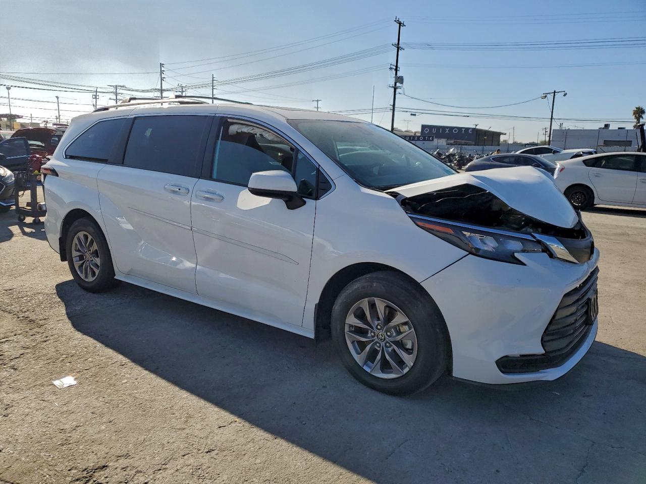2025 TOYOTA SIENNA