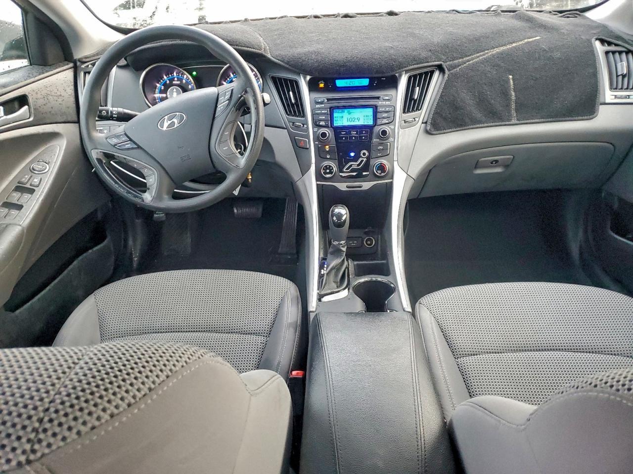 2012 HYUNDAI SONATA
