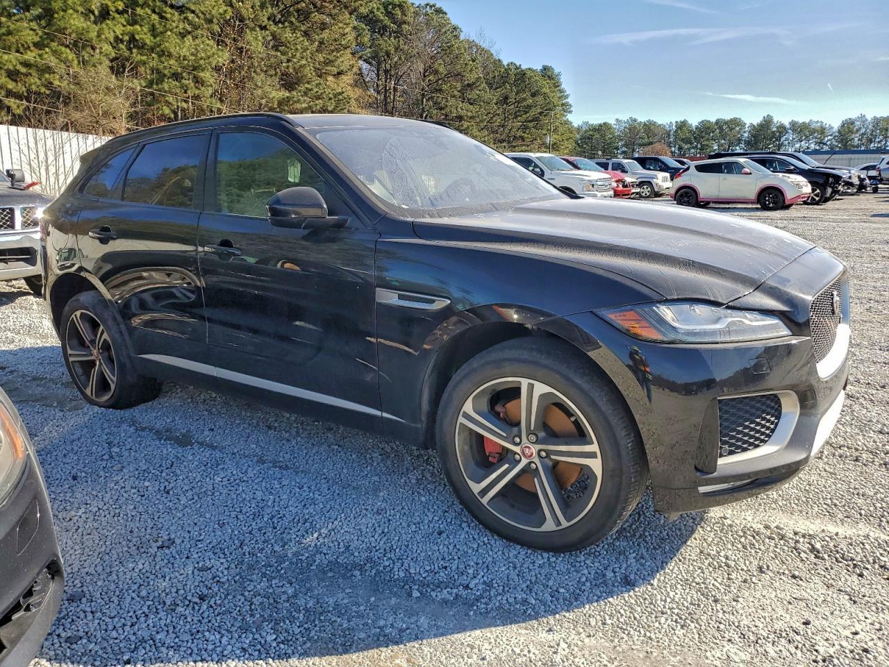 2017 JAGUAR F-Pace
