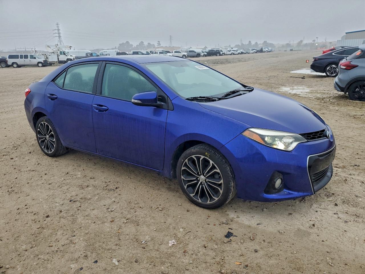 2015 TOYOTA COROLLA