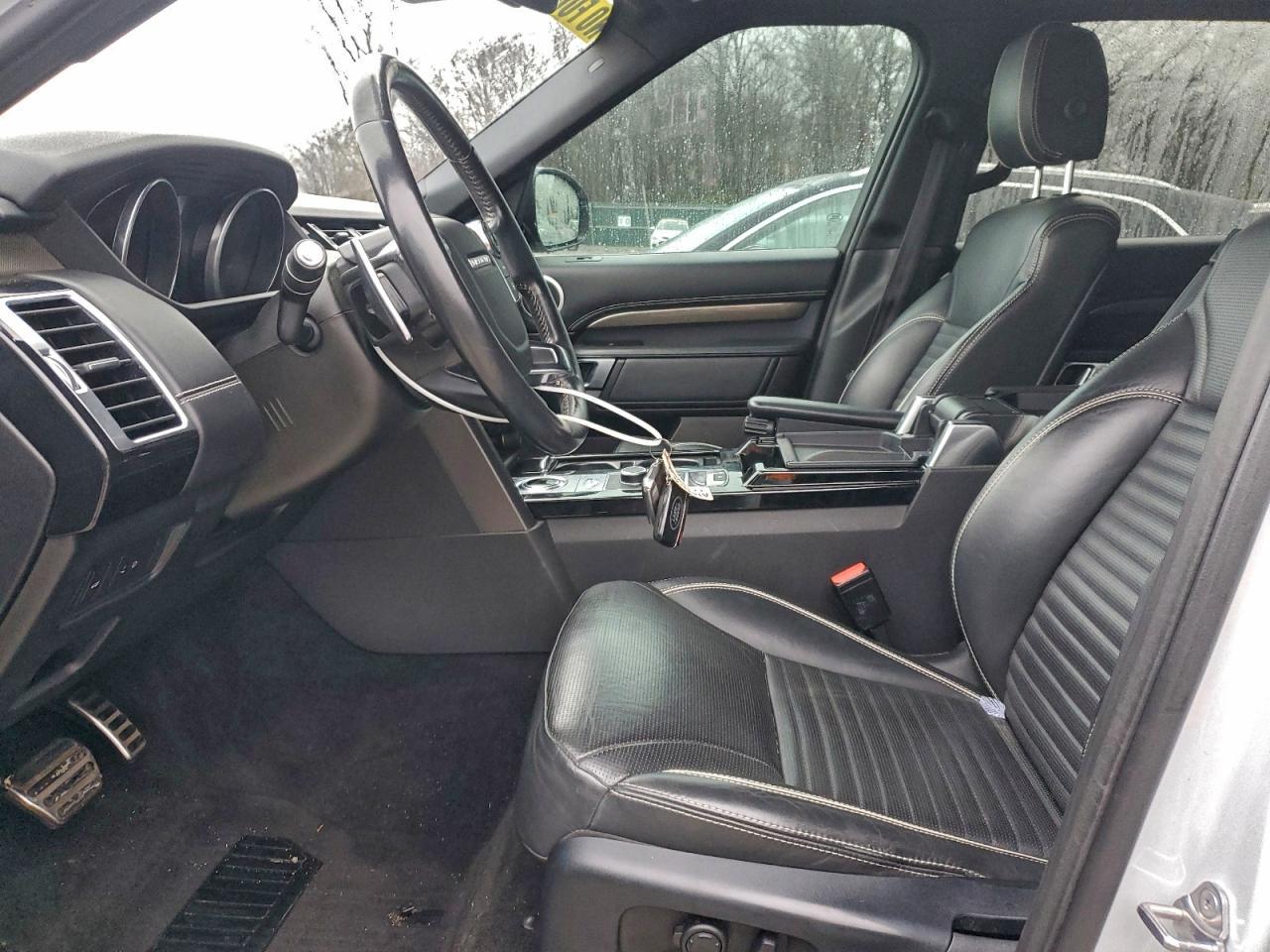 2017 LAND ROVER Discovery