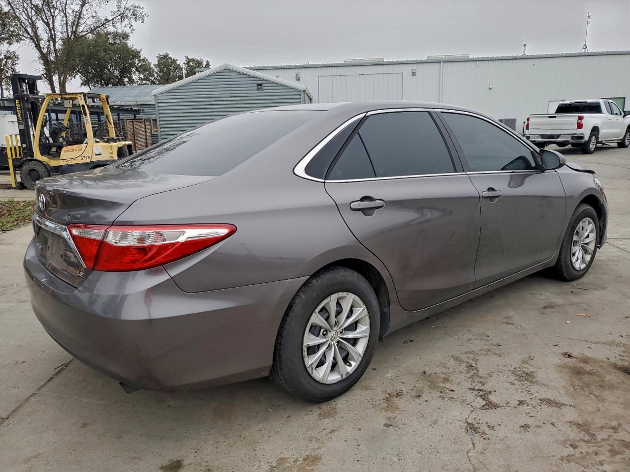 2015 TOYOTA CAMRY