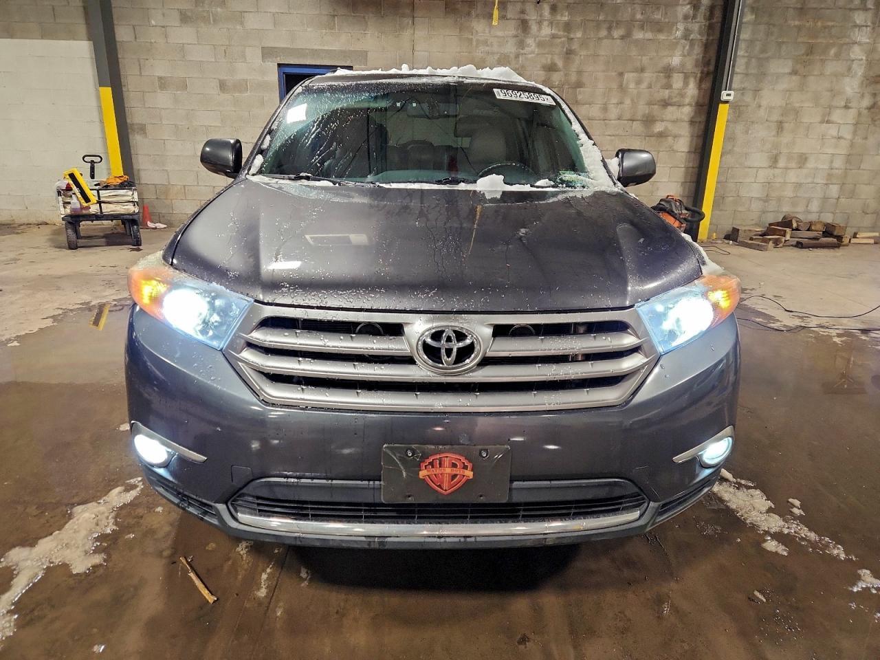 2012 TOYOTA HIGHLANDER