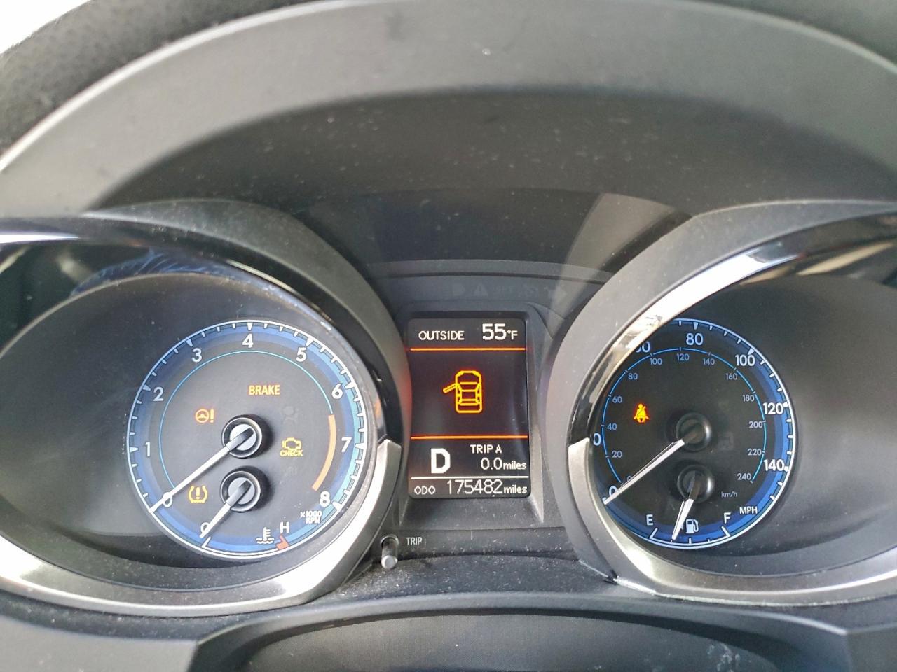 2016 TOYOTA COROLLA