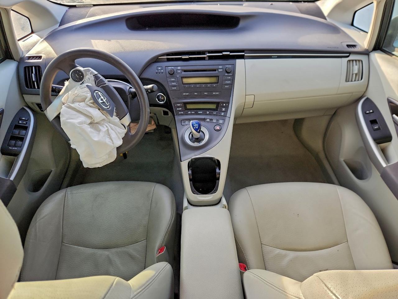 2011 TOYOTA PRIUS