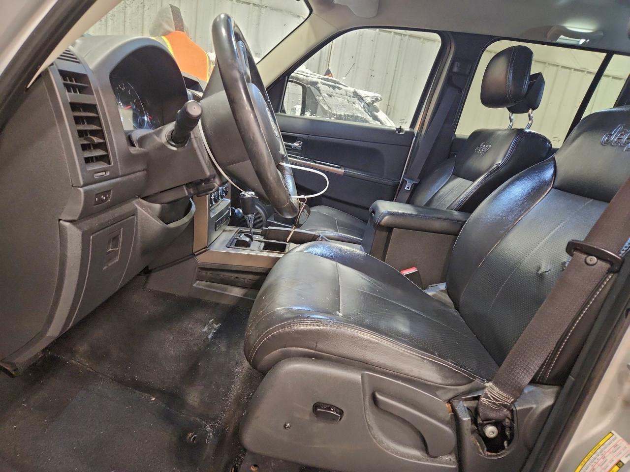 2011 JEEP Liberty