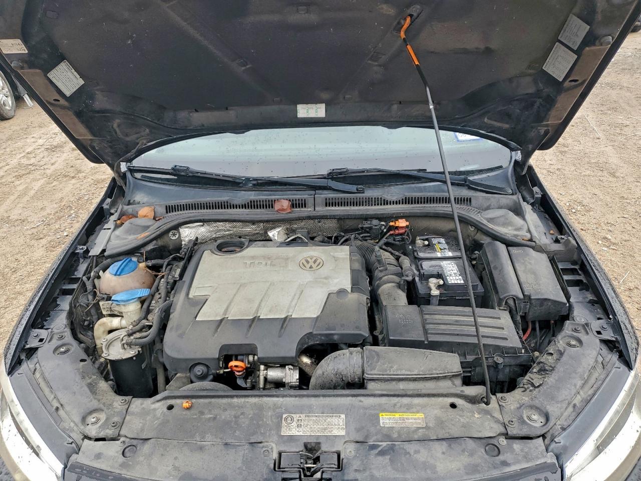 2013 VOLKSWAGEN JETTA