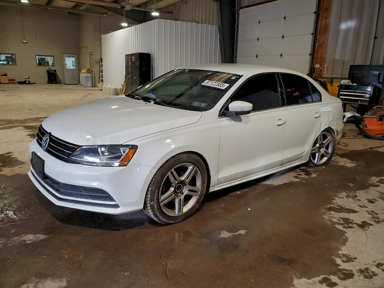 2017 VOLKSWAGEN JETTA