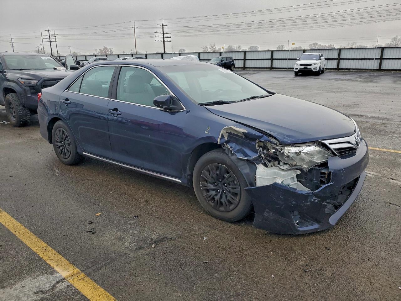 2014 TOYOTA CAMRY
