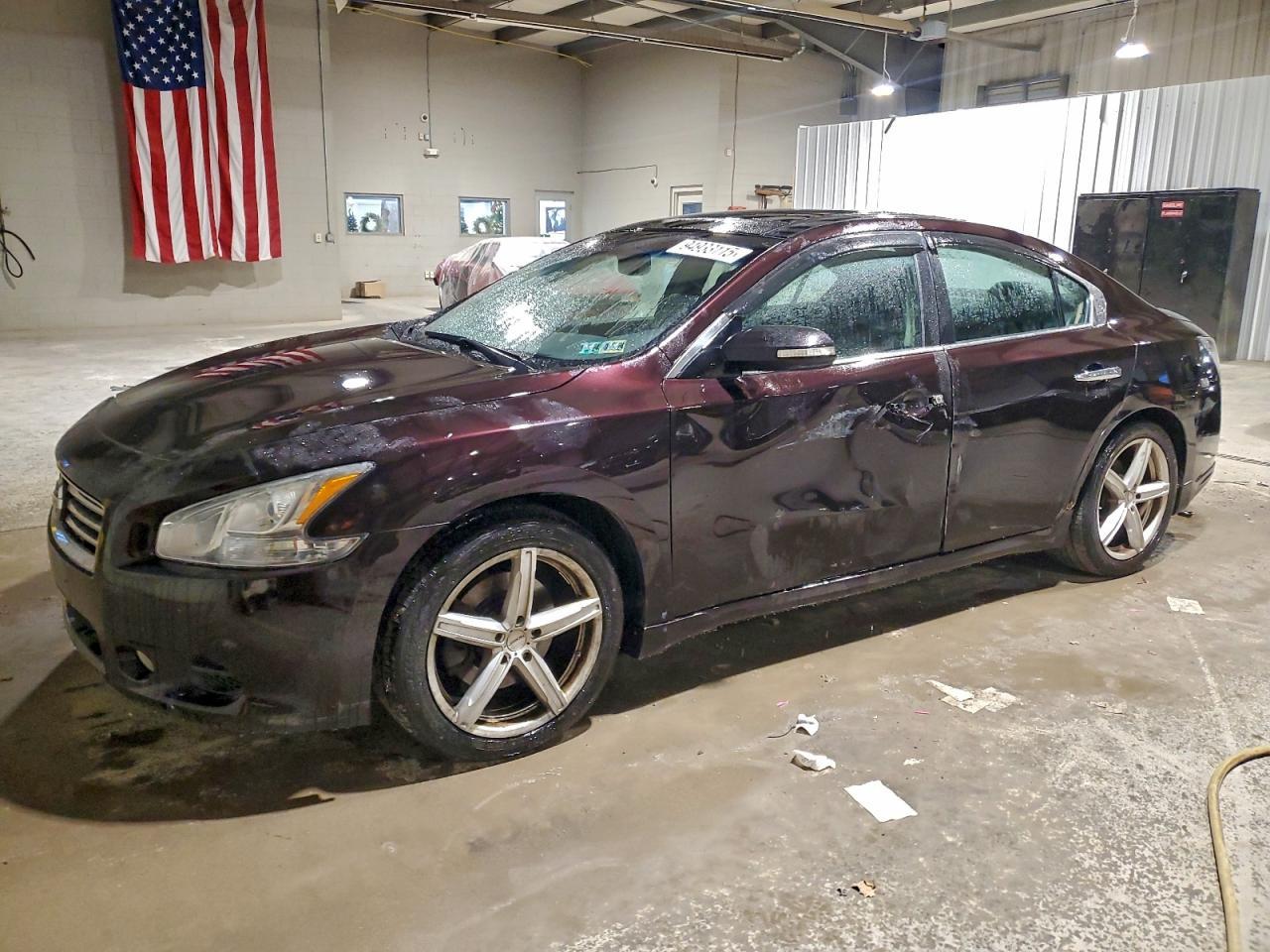 2014 NISSAN Maxima
