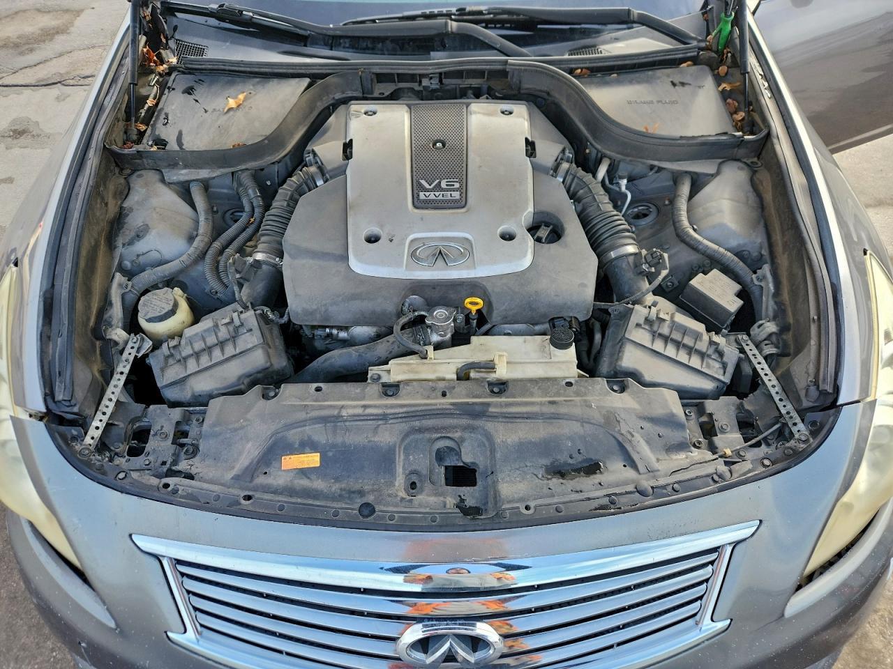 2011 INFINITI G37