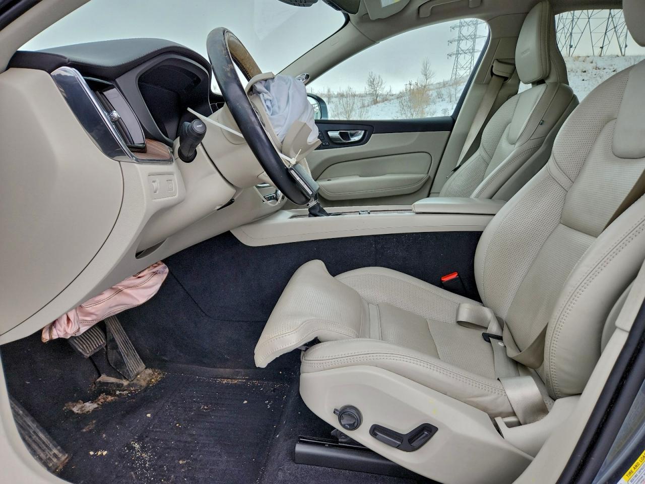 2020 VOLVO XC60