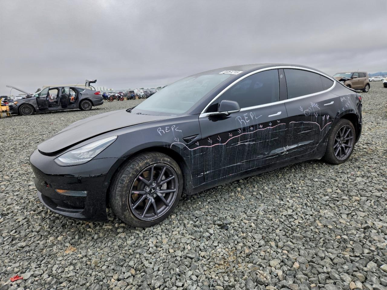 2019 TESLA MODEL 3