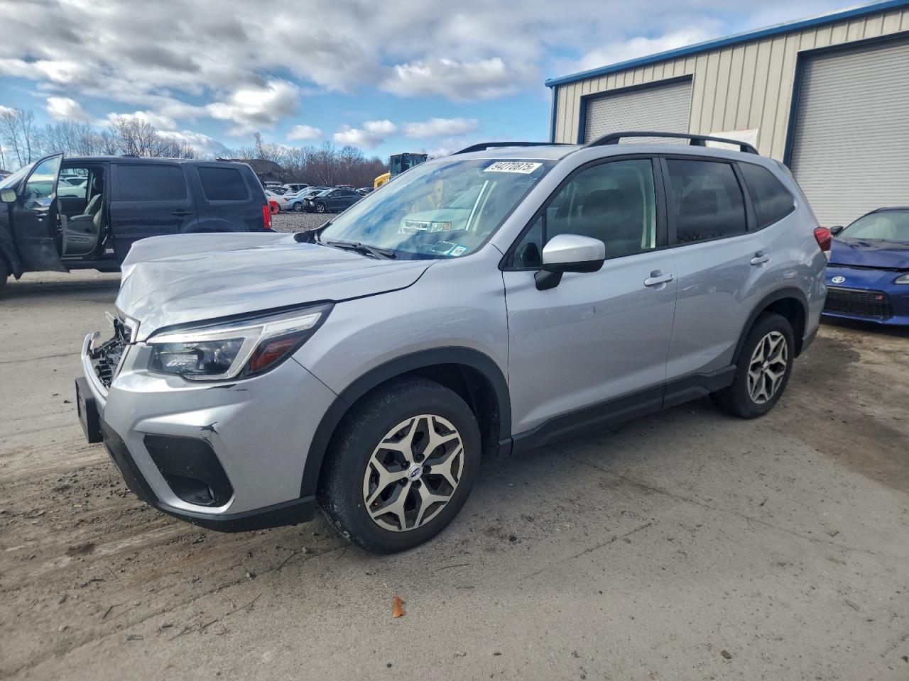 2021 SUBARU FORESTER