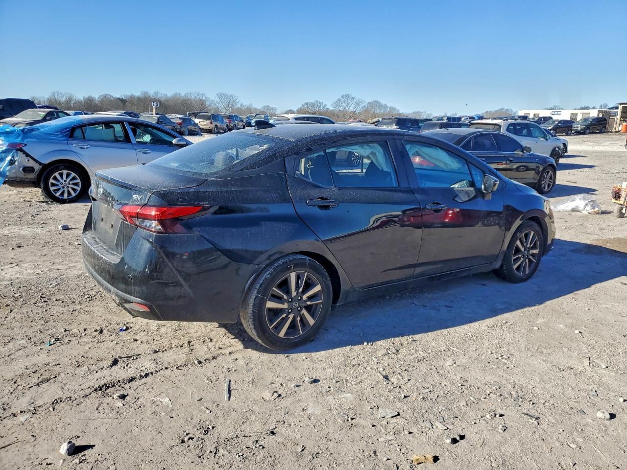 2021 NISSAN VERSA