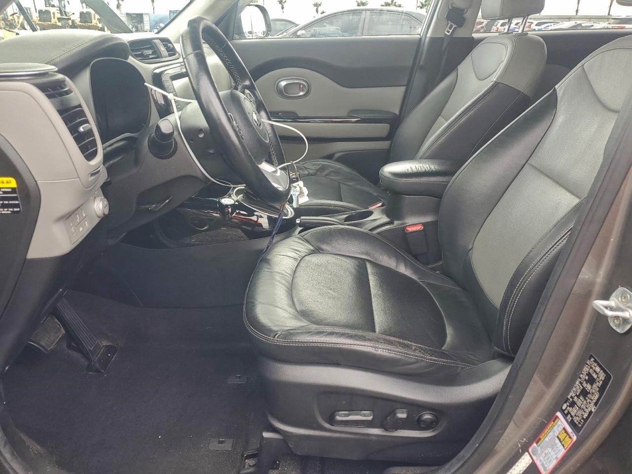 2017 KIA SOUL
