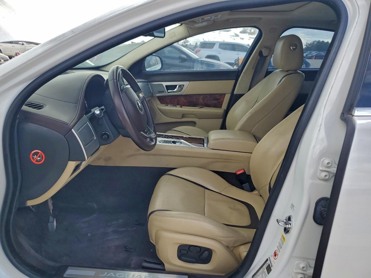 2015 JAGUAR XF
