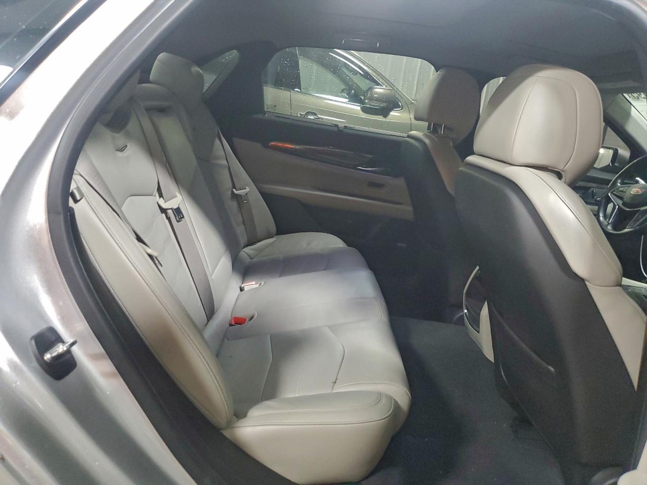 2017 CADILLAC CT6
