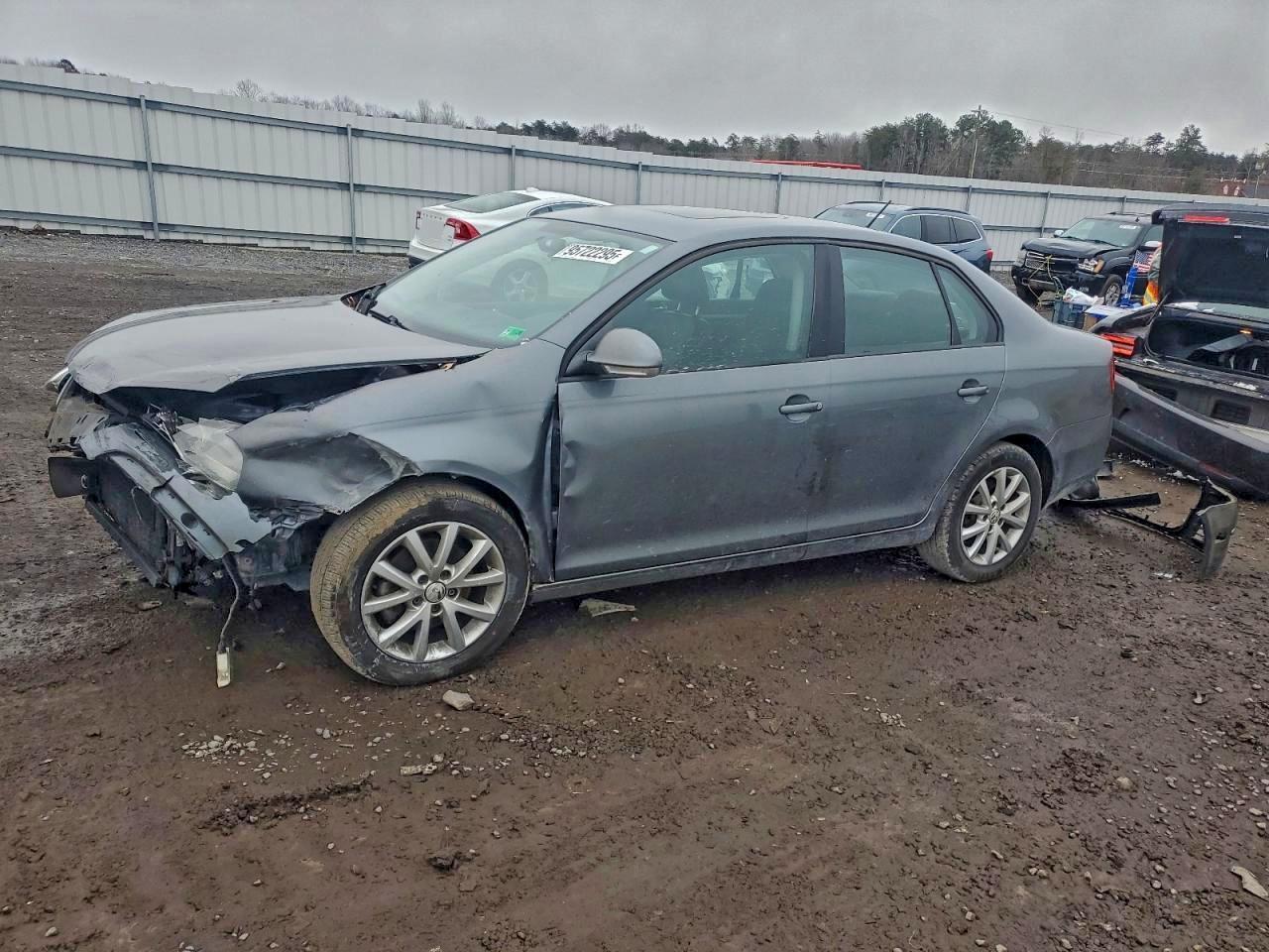 2010 VOLKSWAGEN JETTA