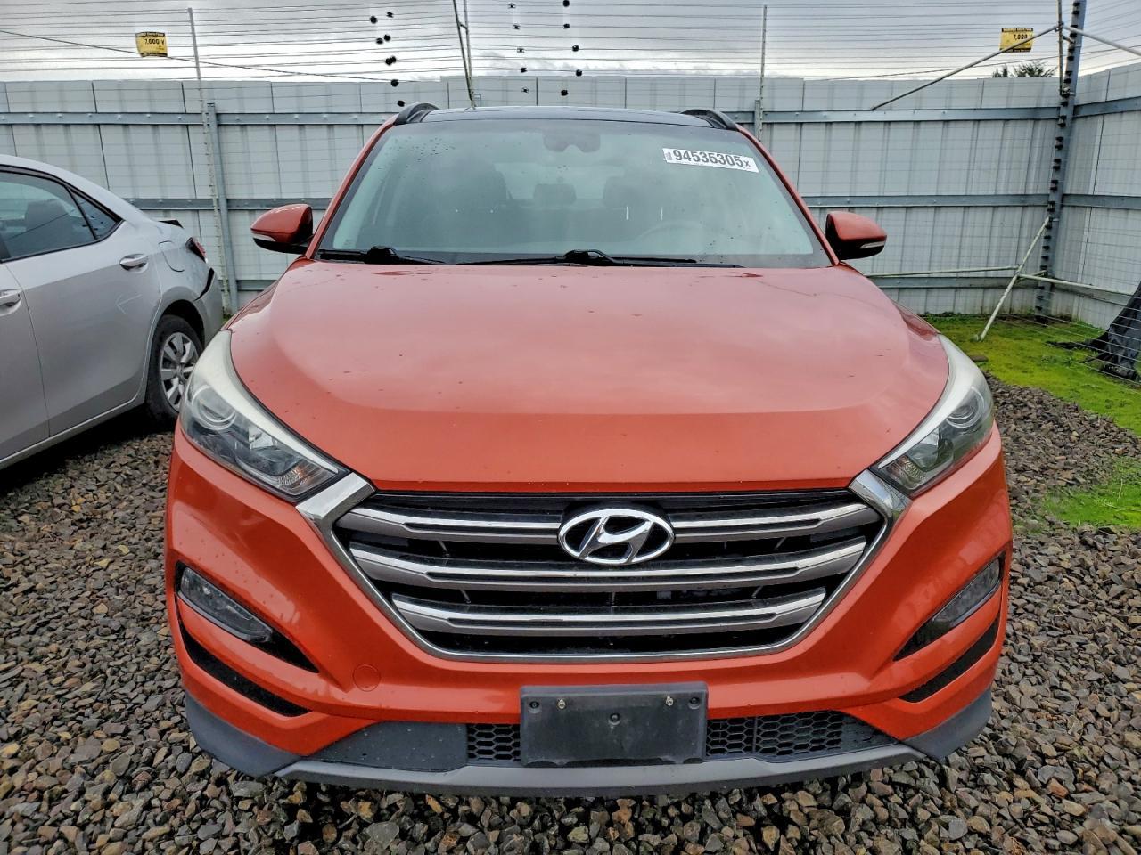 2016 HYUNDAI TUCSON