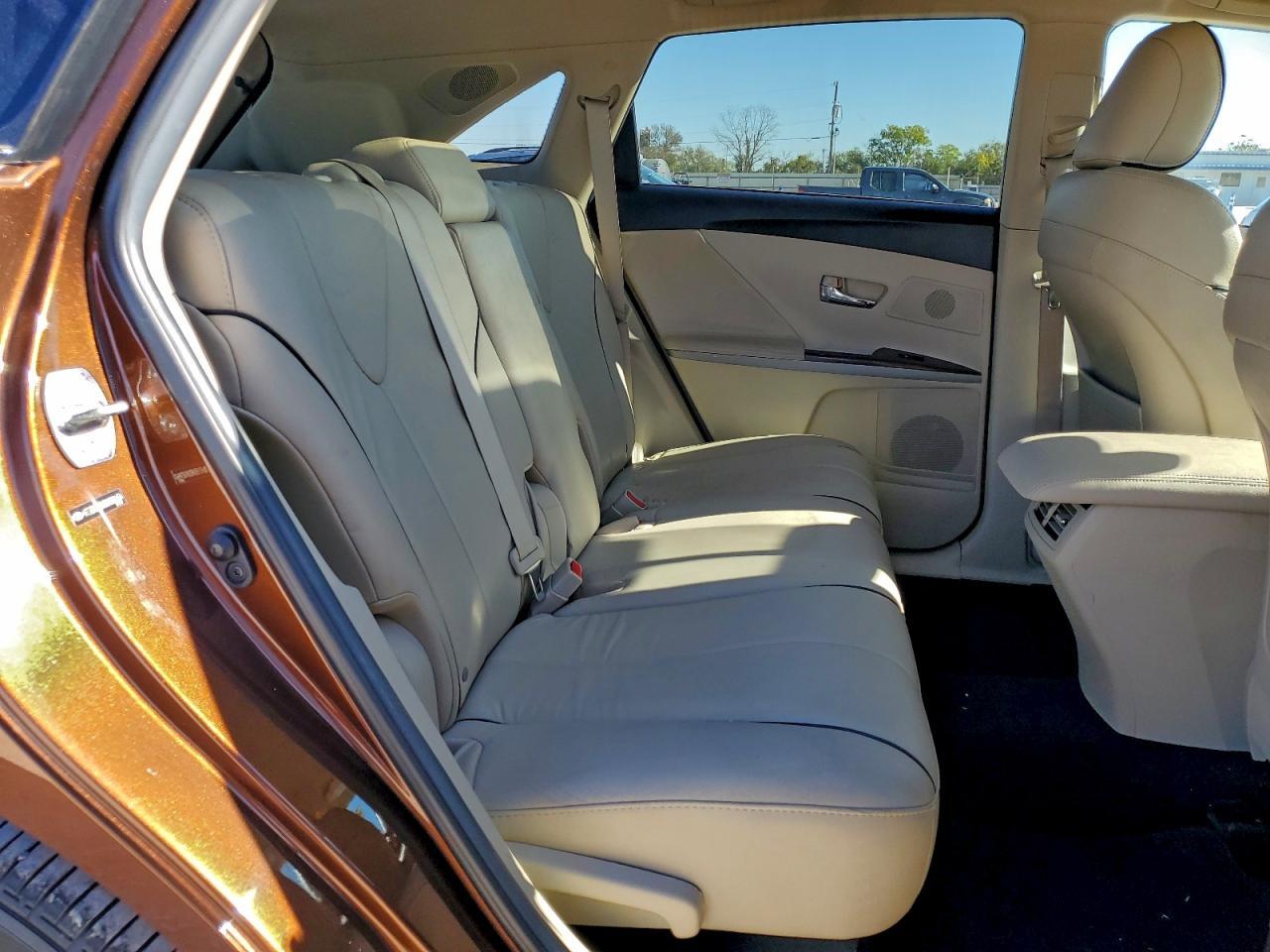 2011 TOYOTA VENZA