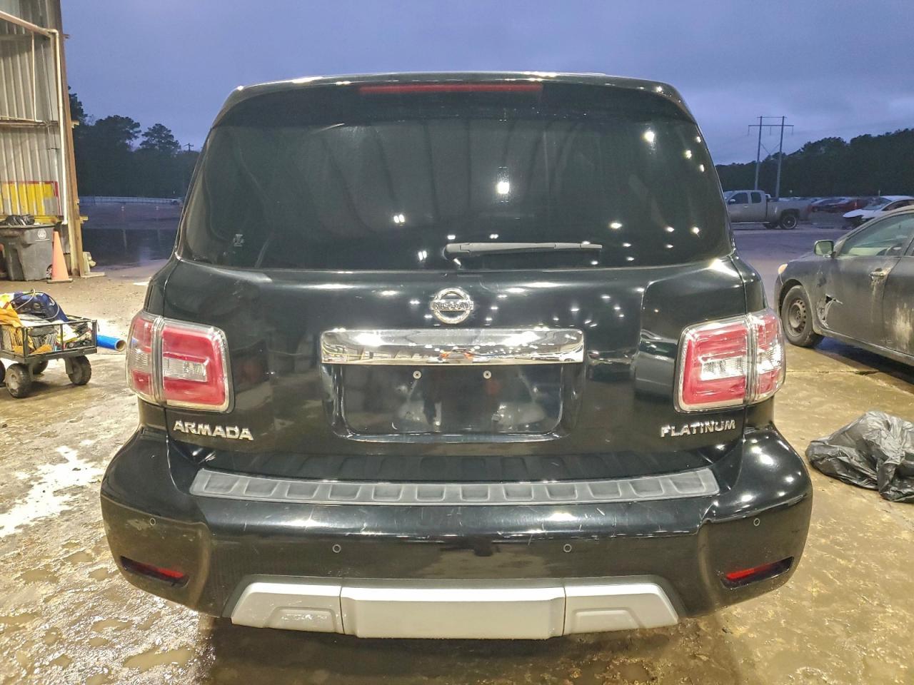 2017 NISSAN Armada