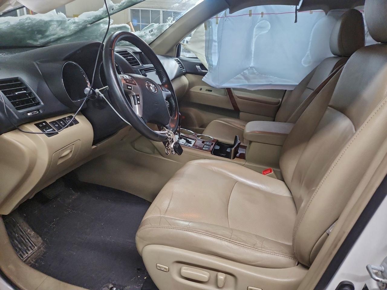 2013 TOYOTA HIGHLANDER