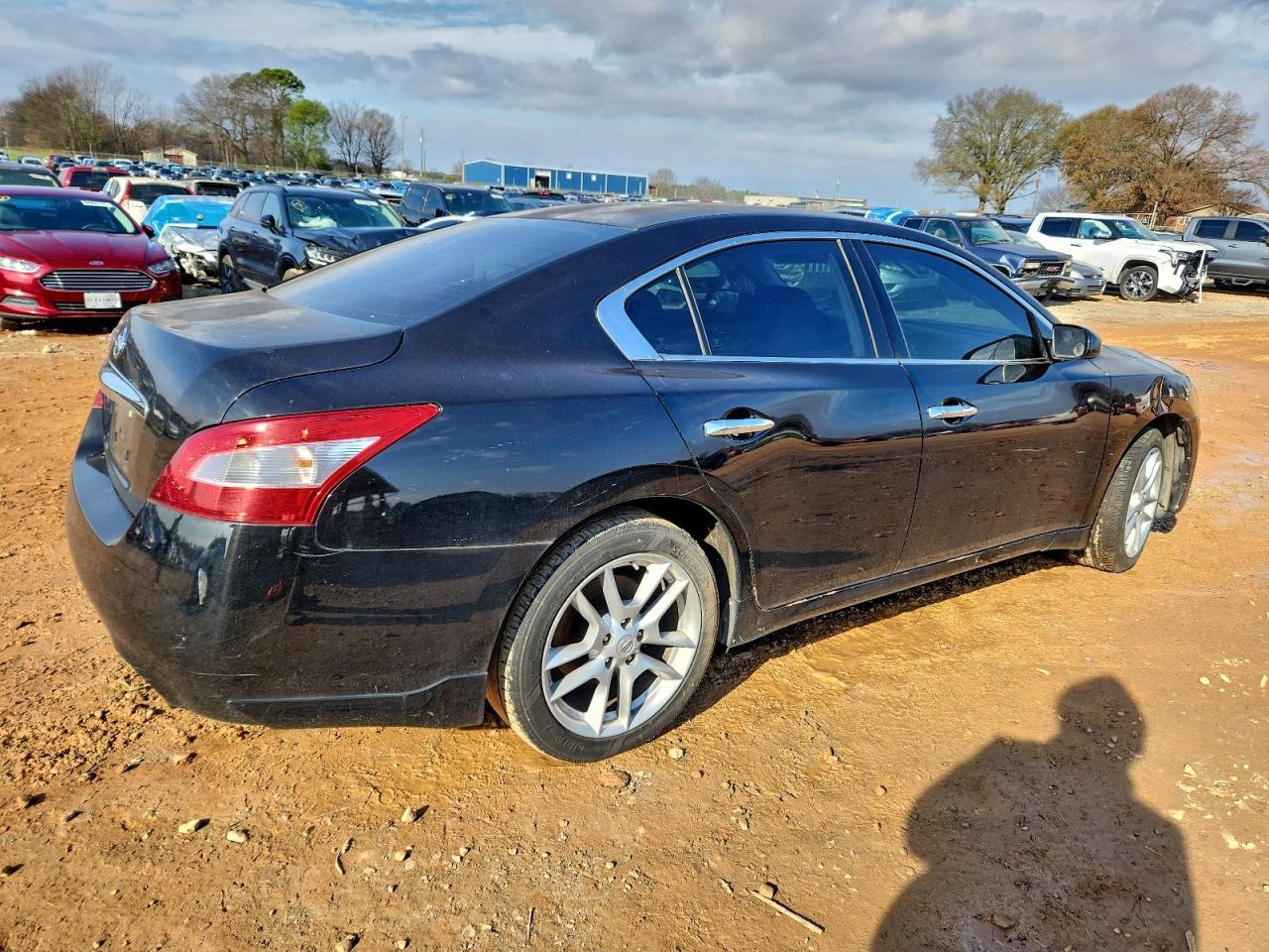 2010 NISSAN Maxima