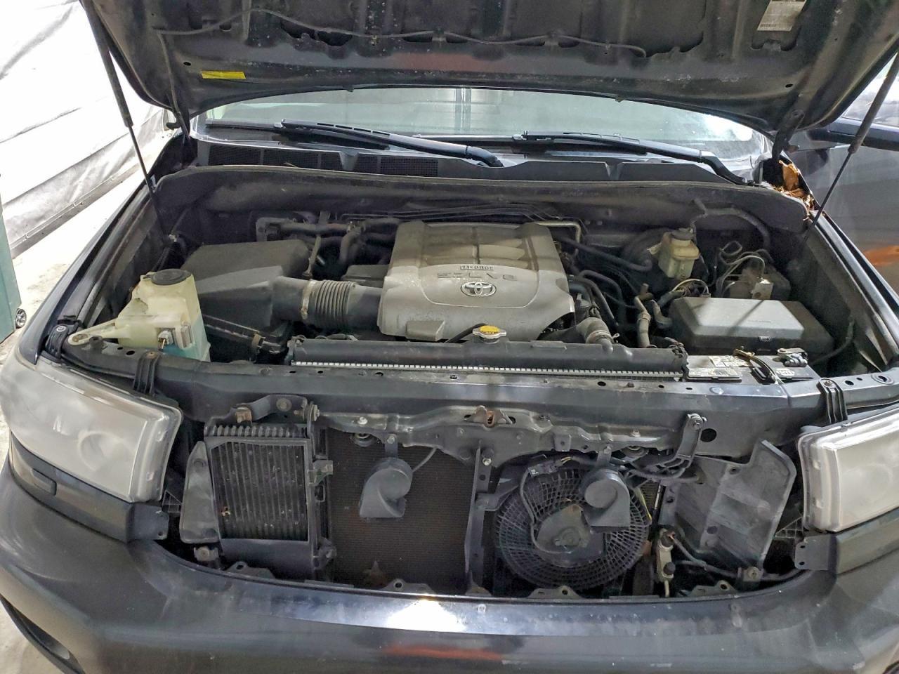 2008 TOYOTA Sequoia