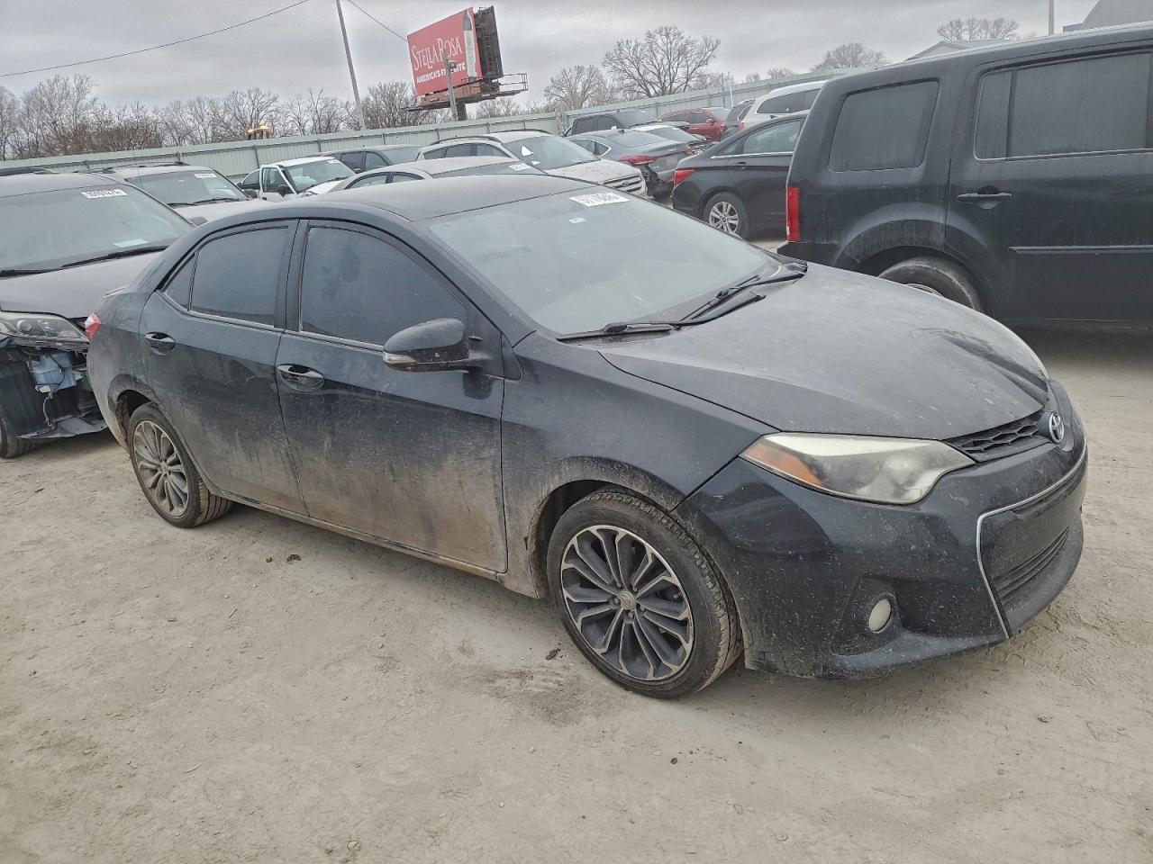 2015 TOYOTA COROLLA