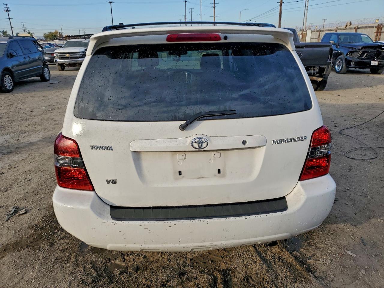 2005 TOYOTA HIGHLANDER