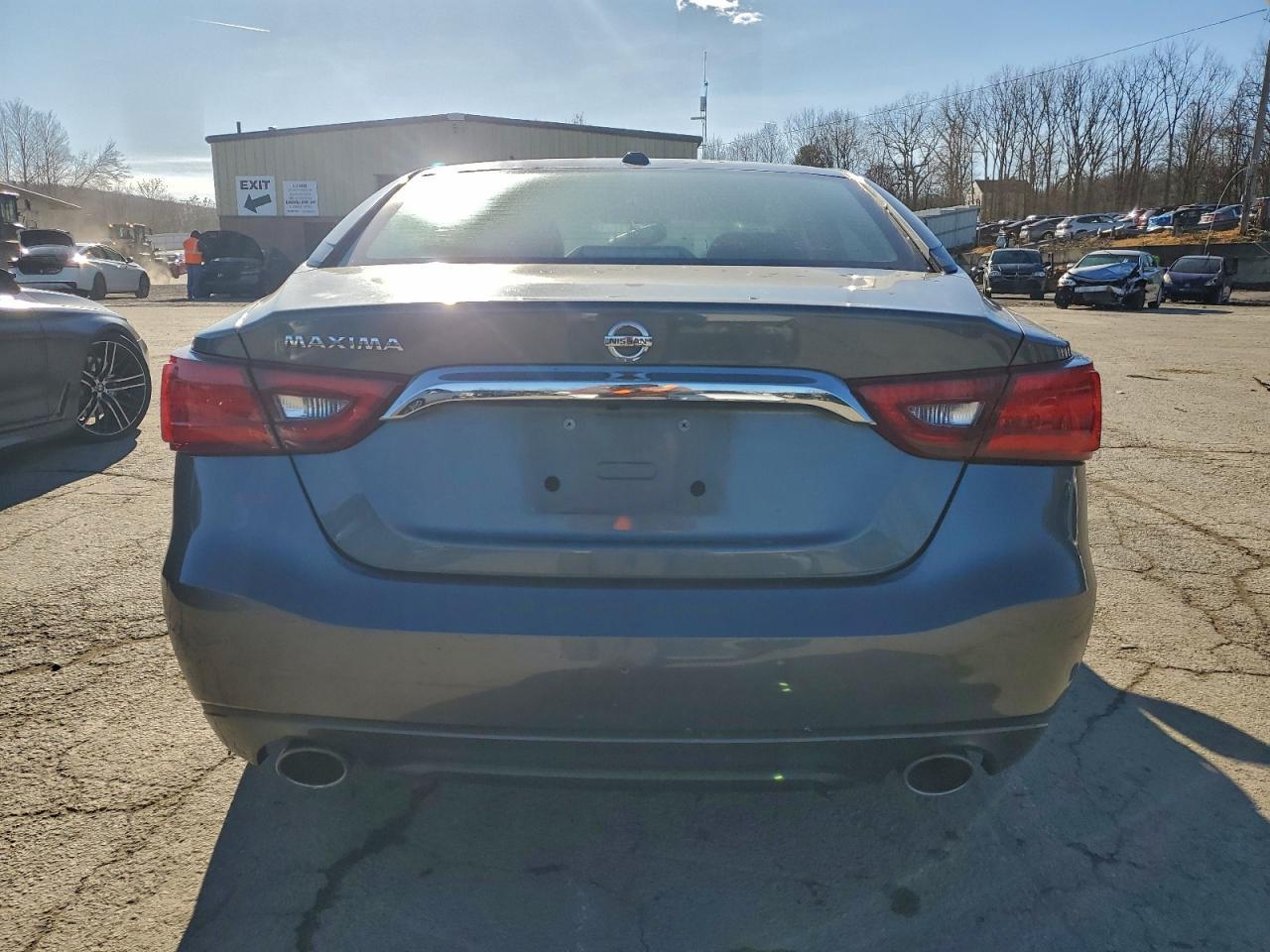 2018 NISSAN Maxima