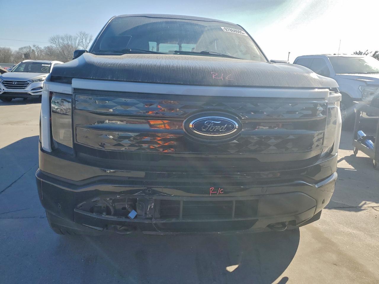 2022 FORD F-150 Lightning