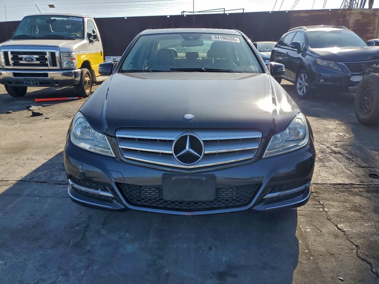 2012 MERCEDES-BENZ C-CLASS