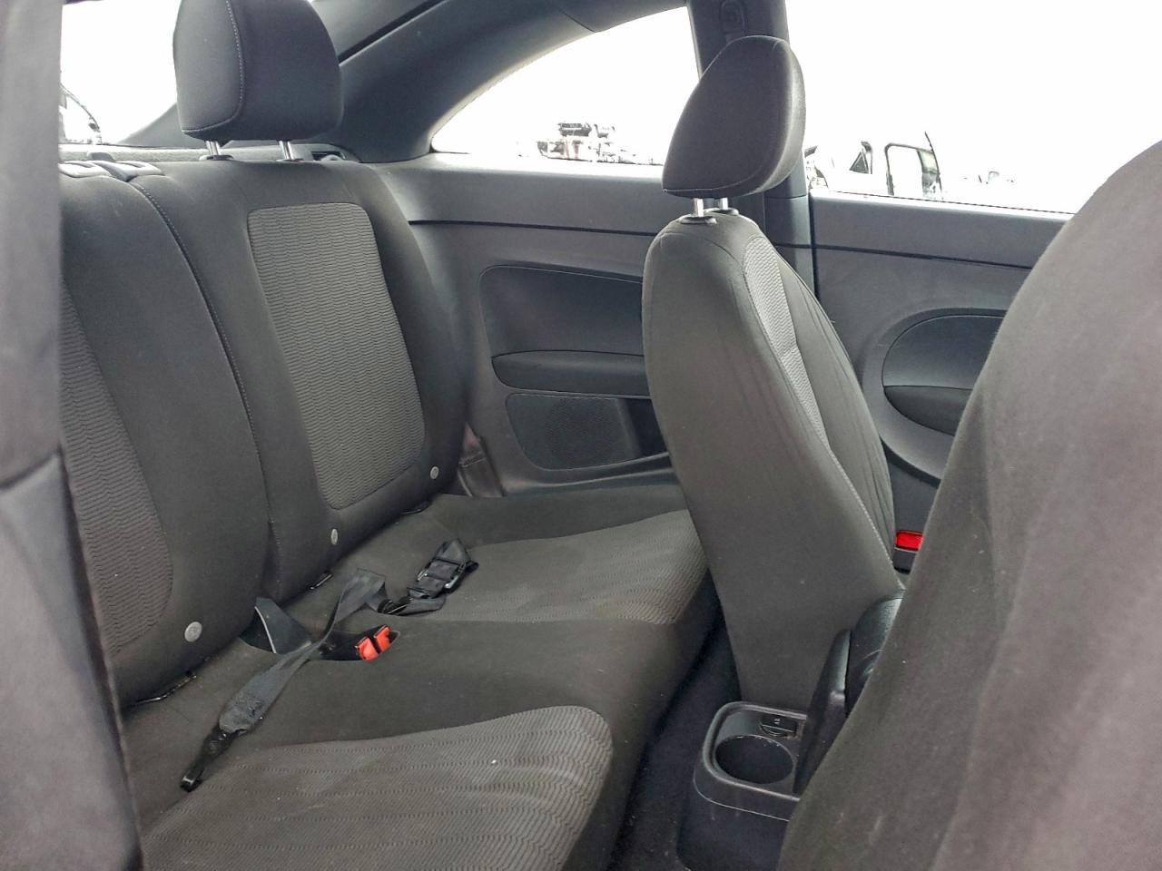 2014 VOLKSWAGEN Beetle