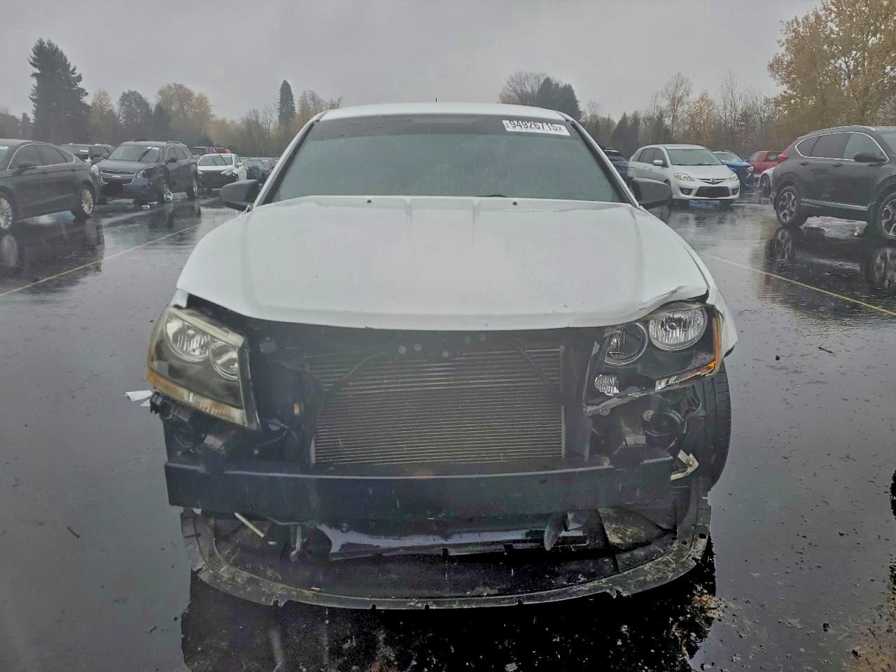 2013 DODGE Avenger