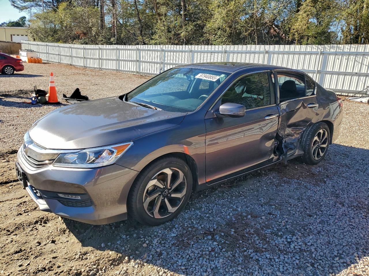 2016 HONDA ACCORD