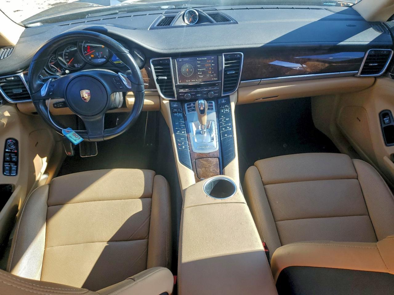 2016 PORSCHE Panamera