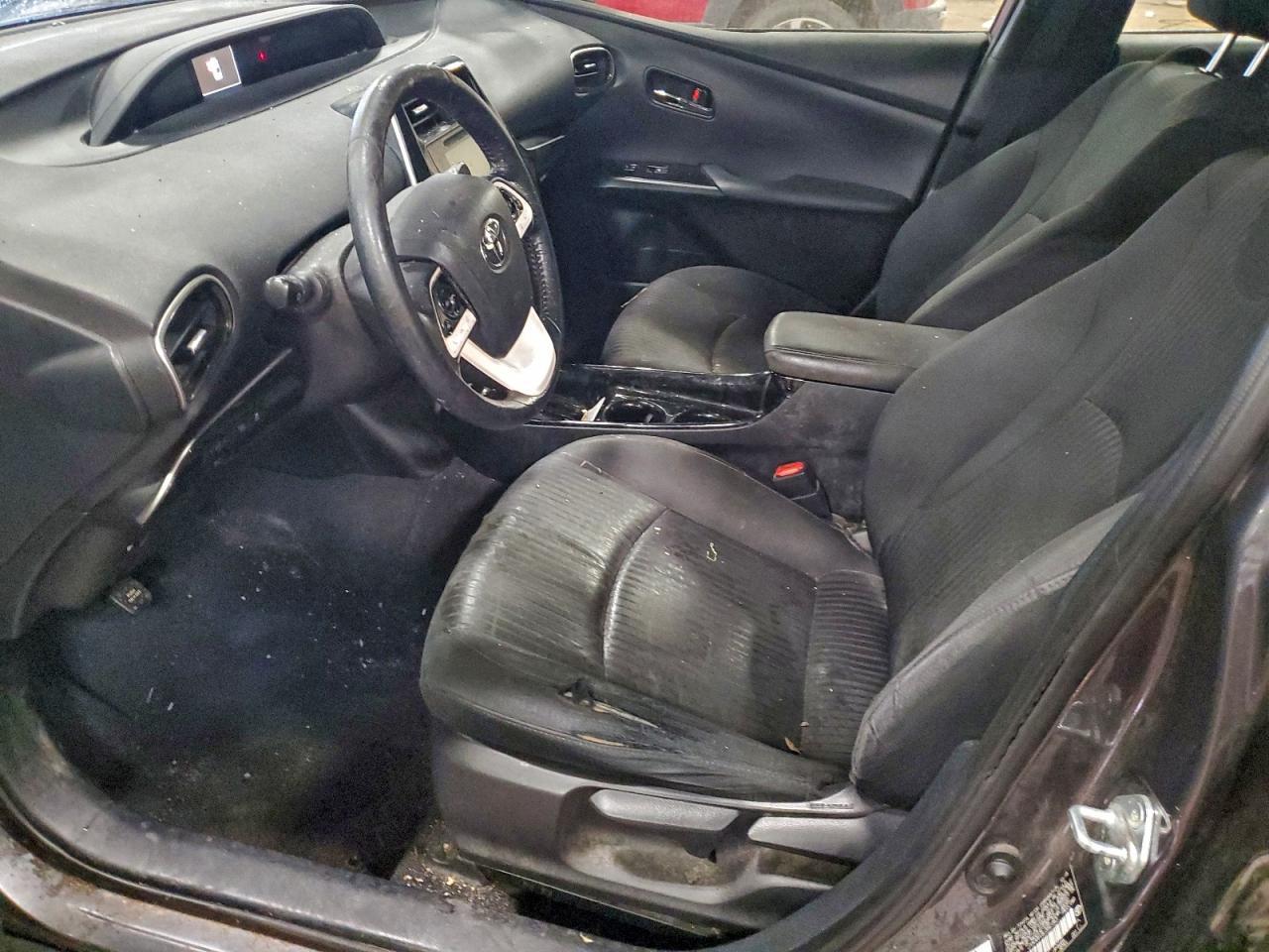 2018 TOYOTA PRIUS