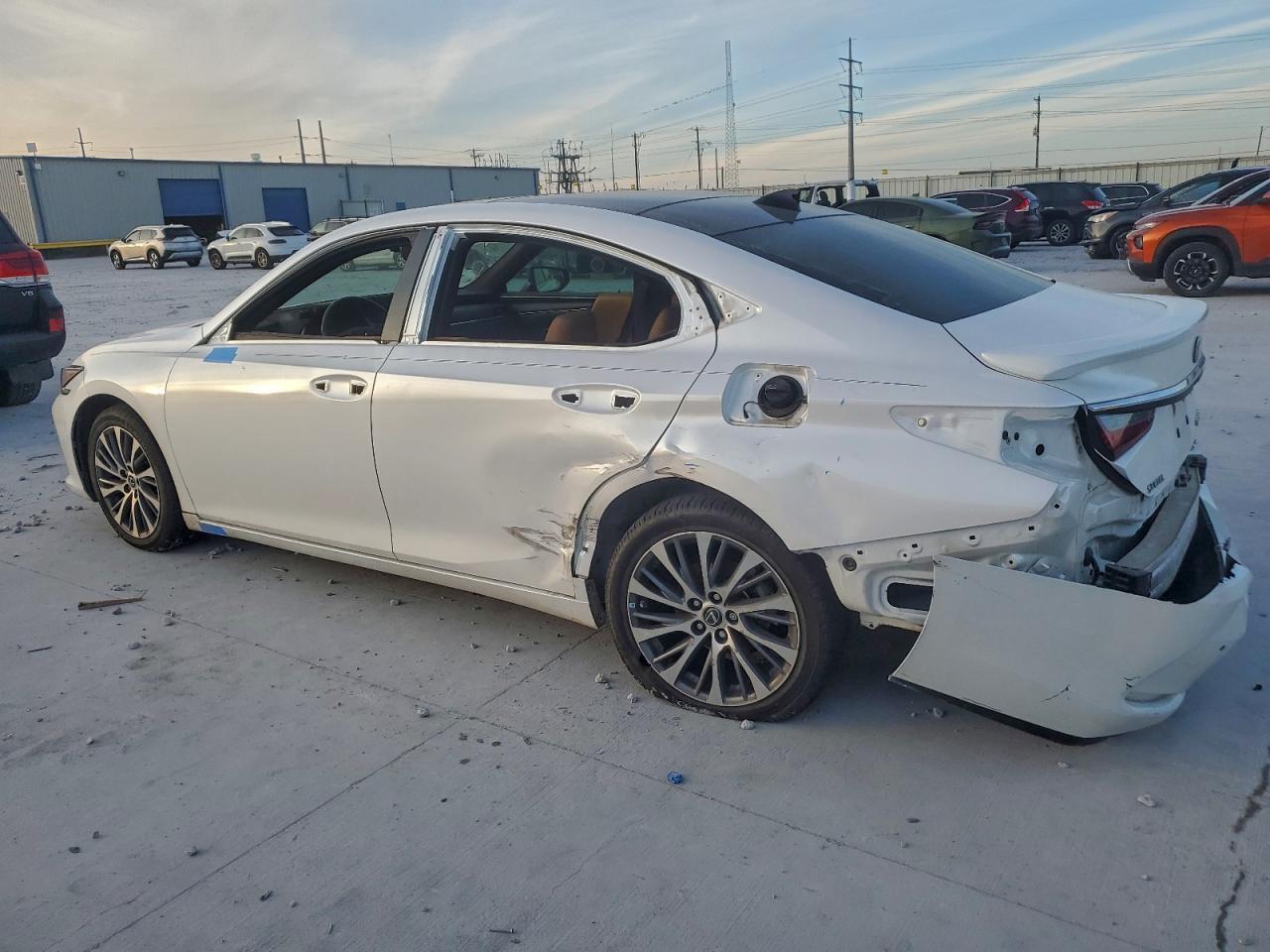 2019 LEXUS ES 350