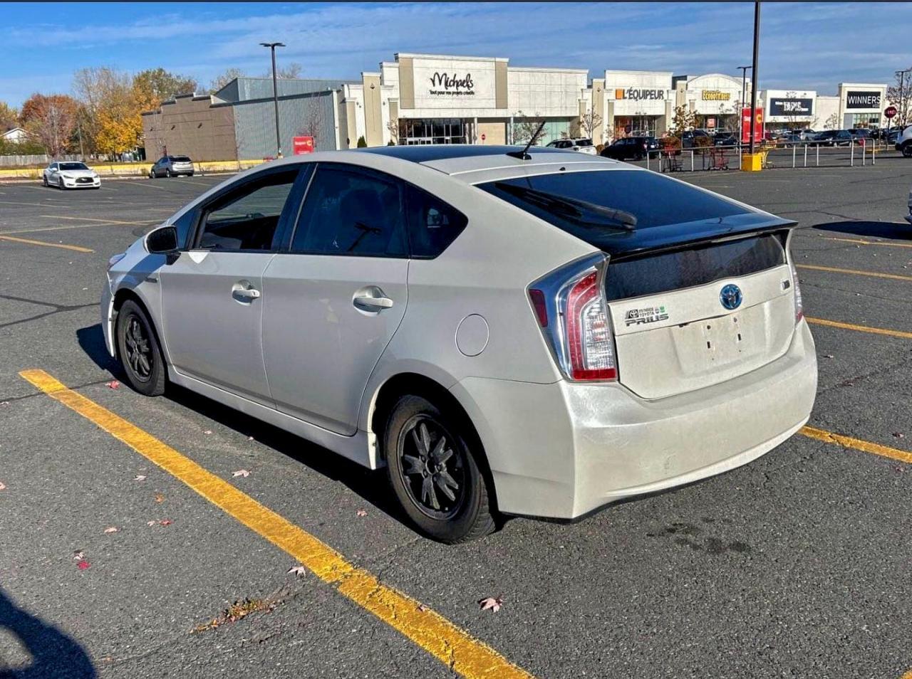 2015 TOYOTA PRIUS