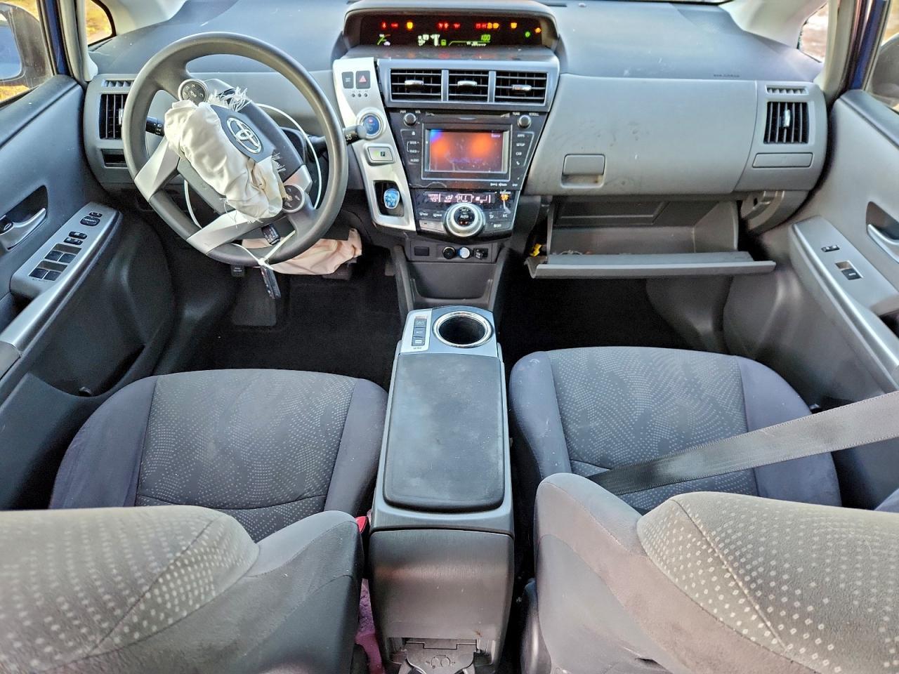 2013 TOYOTA PRIUS V