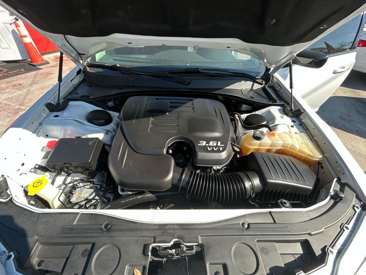 2020 CHRYSLER 300