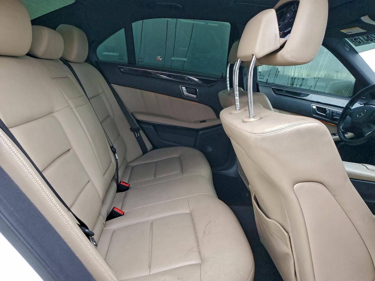 2011 MERCEDES-BENZ E-Class