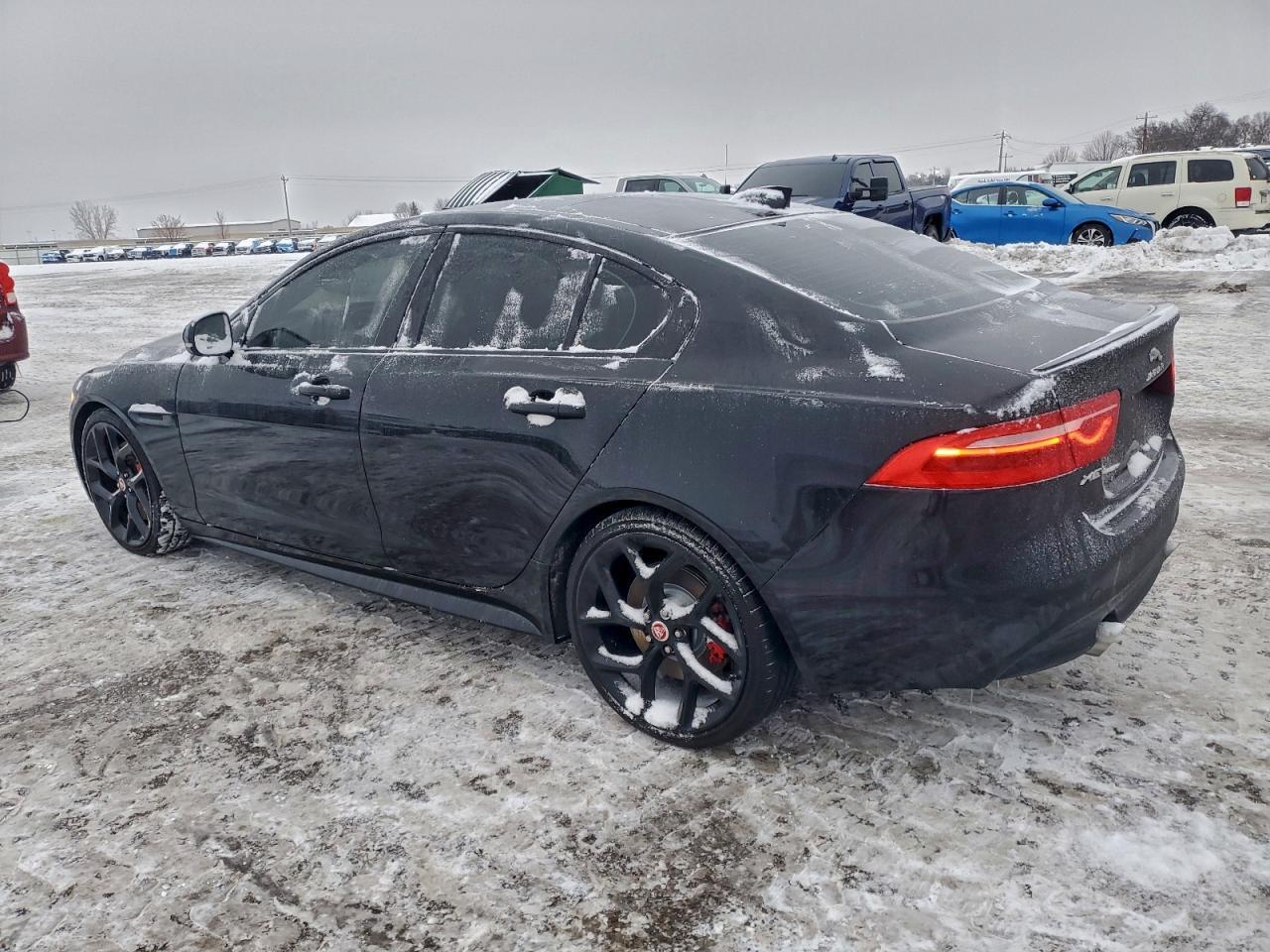2019 JAGUAR XE