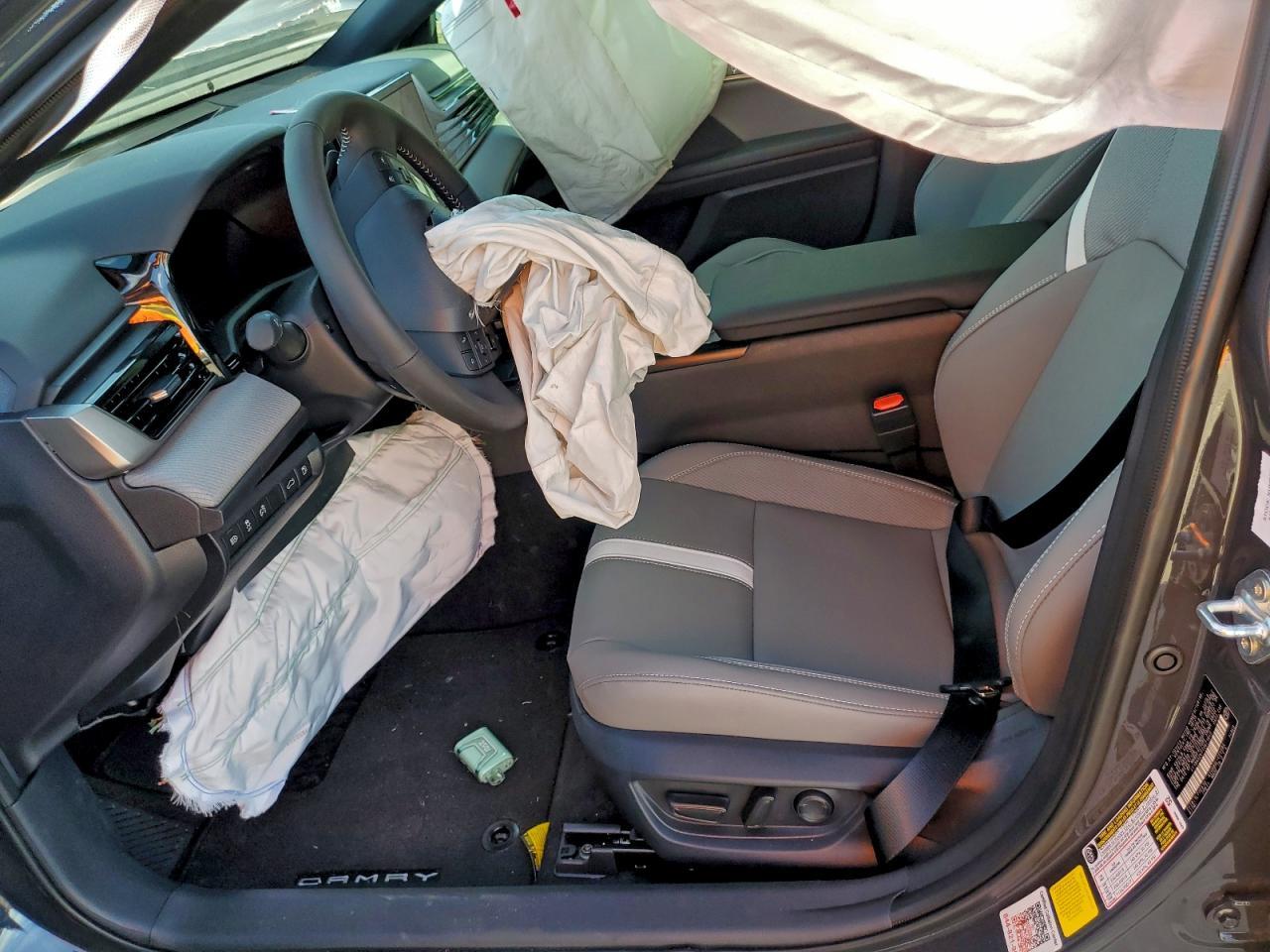 2026 TOYOTA CAMRY